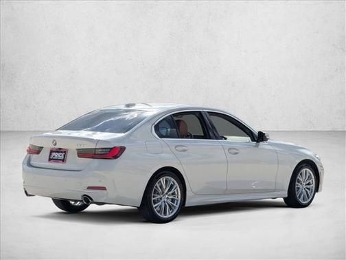 2024 BMW 330 330i