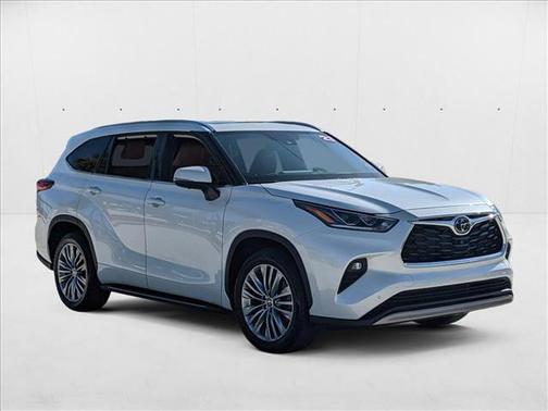2023 Toyota Highlander Platinum