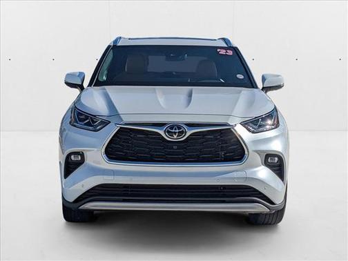 2023 Toyota Highlander Platinum