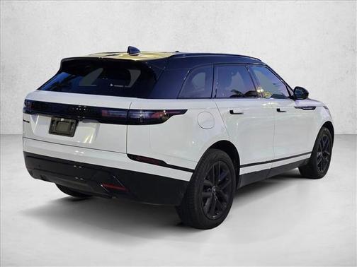 Ostuni Pearl White Metallic 2025 Land Rover Range Rover Velar P400 Dynamic SE