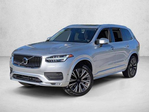 Bright Silver Metallic 2020 Volvo XC90 T6 Momentum