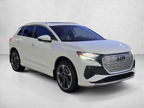 Glacier White Metallic 2022 Audi Q4 e-tron Prestige 50 quattro