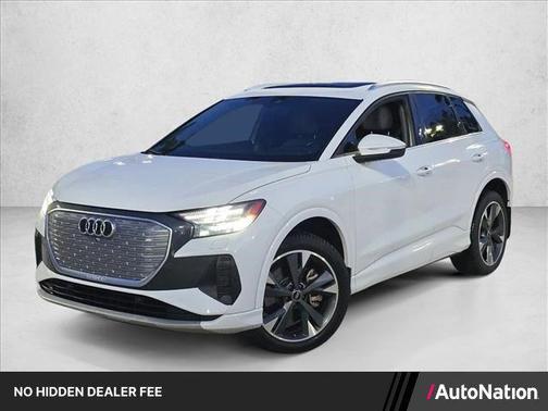 Glacier White Metallic 2022 Audi Q4 e-tron Prestige 50 quattro