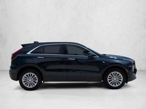 Emerald Lake Metallic 2024 Cadillac XT4 Luxury