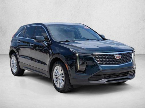 Emerald Lake Metallic 2024 Cadillac XT4 Luxury