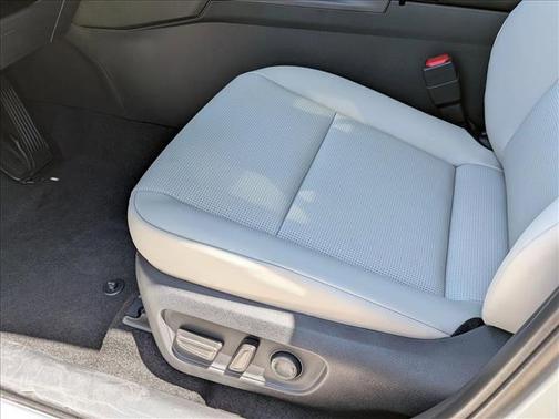 Ice Cap 2026 Toyota RAV4 XLE Premium
