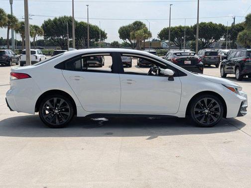 2023 Toyota Corolla Hybrid SE