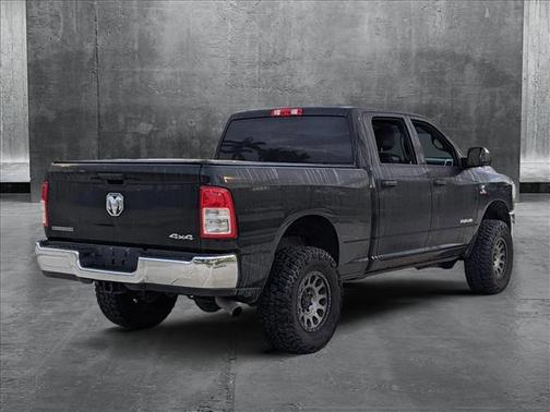 2022 RAM 2500 Big Horn Crew Cab 4x4 6'4' Box