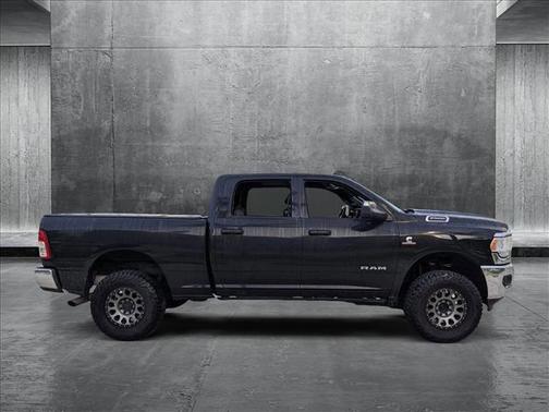 2022 RAM 2500 Big Horn Crew Cab 4x4 6'4' Box