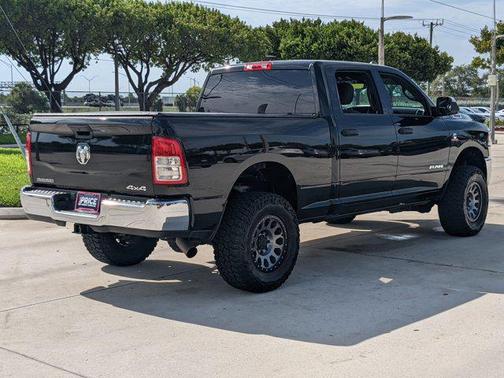 2022 RAM 2500 Big Horn Crew Cab 4x4 6'4' Box
