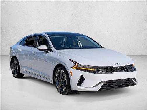 Glacial White Pearl 2022 Kia K5 EX