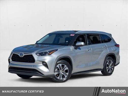 2022 Toyota Highlander Hybrid XLE
