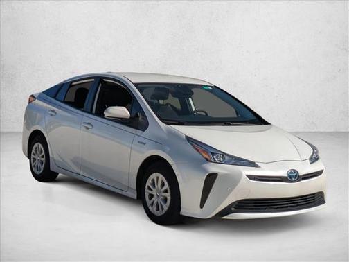 2022 Toyota Prius LE