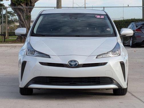 2022 Toyota Prius LE