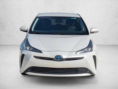 2022 Toyota Prius LE