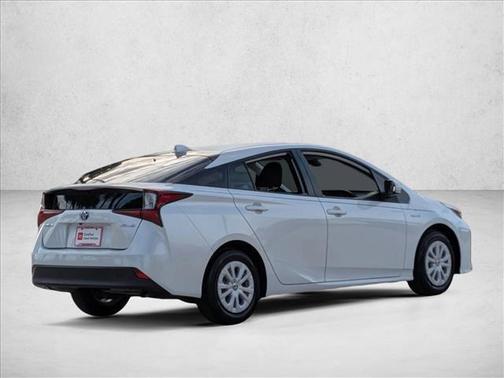 2022 Toyota Prius LE