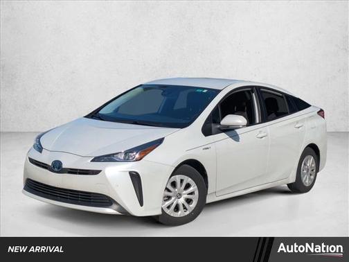 2022 Toyota Prius LE