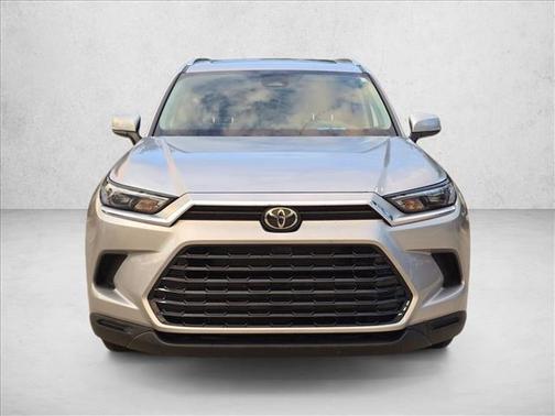 Celestial Silver Metallic 2025 Toyota Grand Highlander XLE
