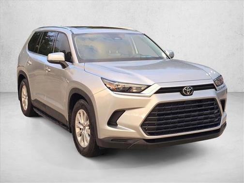 Celestial Silver Metallic 2025 Toyota Grand Highlander XLE