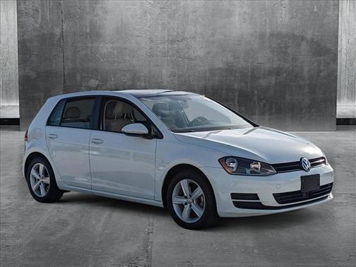 2017 Volkswagen Golf TSI Wolfsburg Edition 4-Door
