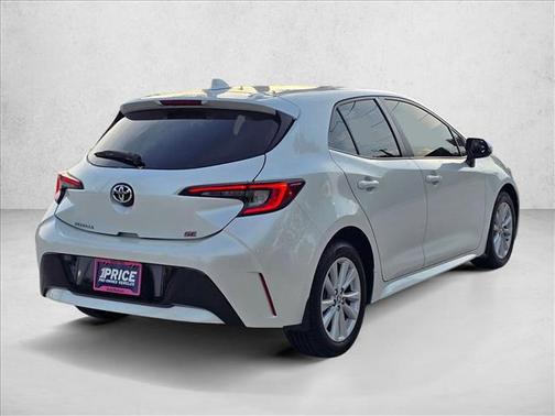 Ice Cap 2023 Toyota Corolla SE