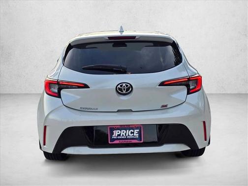 Ice Cap 2023 Toyota Corolla SE