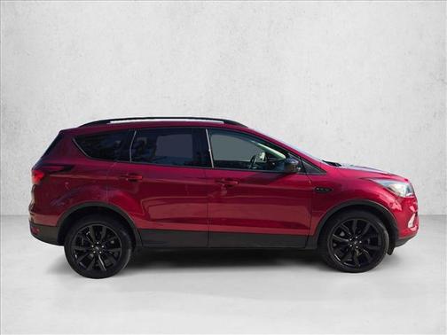Ruby Red Metallic Tinted Clearcoat 2019 Ford Escape SE