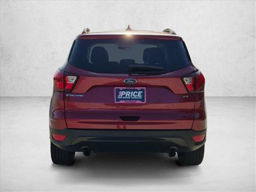 Ruby Red Metallic Tinted Clearcoat 2019 Ford Escape SE