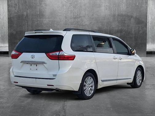 2016 Toyota Sienna Limited