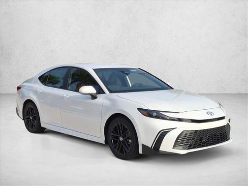 Ice Cap 2026 Toyota Camry SE