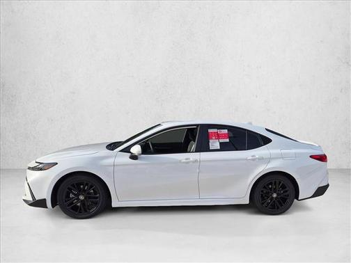 Ice Cap 2026 Toyota Camry SE