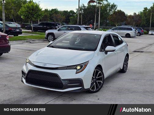 Blizzard Pearl 2020 Toyota Corolla SE