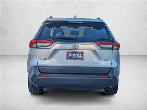 Silver Sky Metallic 2019 Toyota RAV4 XLE Premium