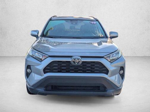 Silver Sky Metallic 2019 Toyota RAV4 XLE Premium