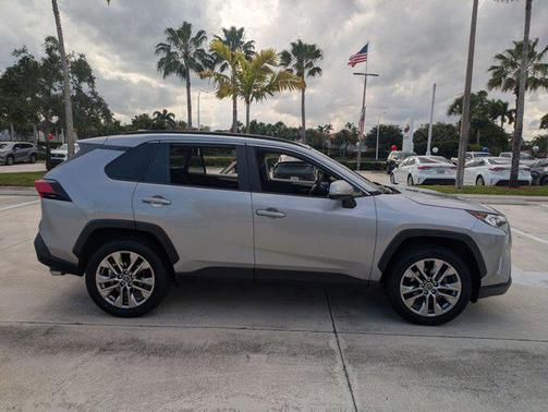 Silver Sky Metallic 2019 Toyota RAV4 XLE Premium