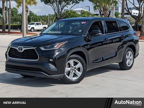 2021 Toyota Highlander LE