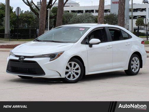 2025 Toyota Corolla LE