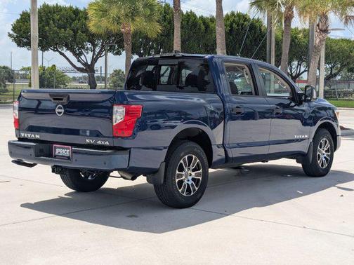 2024 Nissan Titan SV