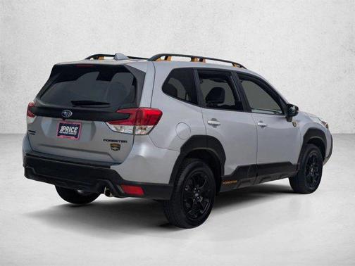 Ice Silver Metallic 2022 Subaru Forester Wilderness