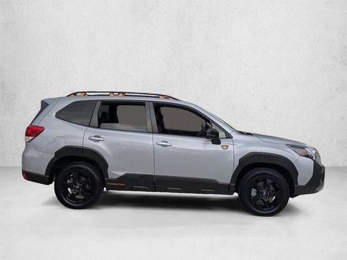 Ice Silver Metallic 2022 Subaru Forester Wilderness