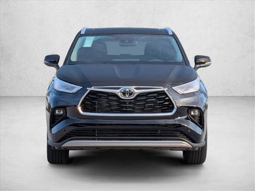 2026 Toyota Highlander Platinum