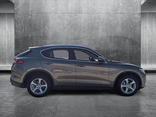 2019 Alfa Romeo Stelvio Base