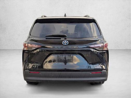 Midnight Black Metallic 2023 Toyota Sienna XLE