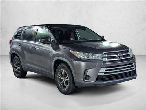 2019 Toyota Highlander LE I4