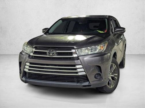 2019 Toyota Highlander LE I4
