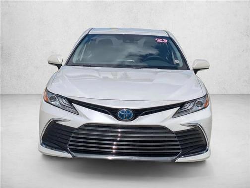 Wind Chill Pearl 2023 Toyota Camry Hybrid XLE