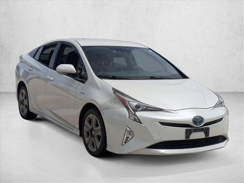 Blizzard Pearl 2016 Toyota Prius Four Touring