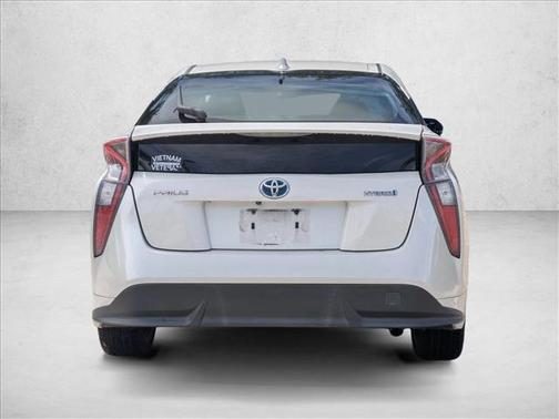 Blizzard Pearl 2016 Toyota Prius Four Touring