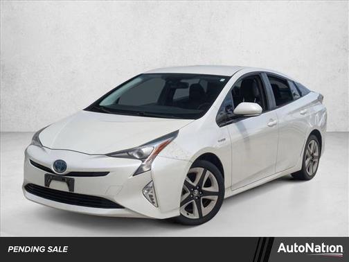Blizzard Pearl 2016 Toyota Prius Four Touring