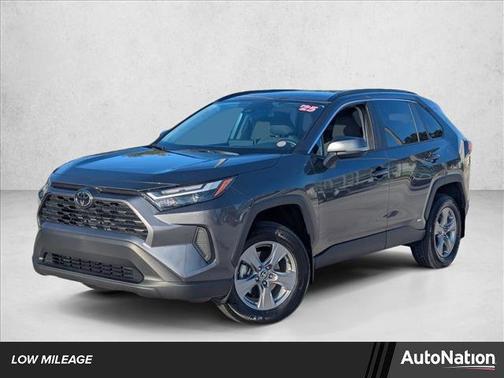 2025 Toyota RAV4 Hybrid XLE